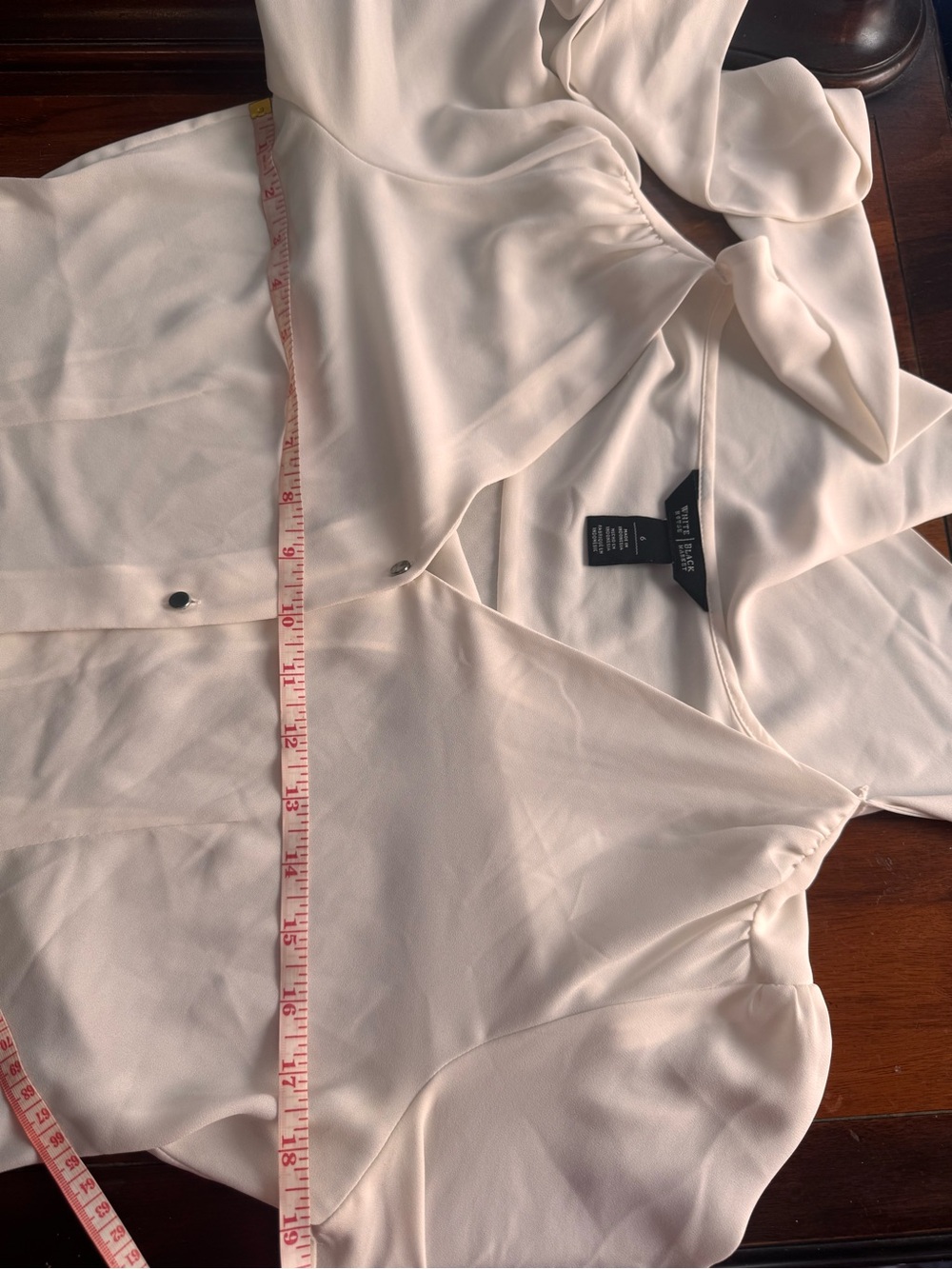 White House Black Market Ivory Bow-Neck Blouse, size 6 - Picture 3 of 6